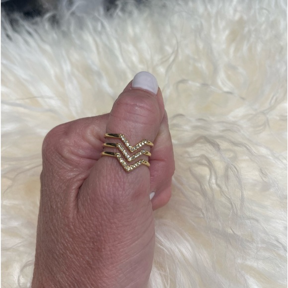 Ring with adjustable back - Picture 1 of 4